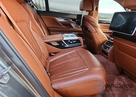 2016 BMW 750 Xi z USA, uszkodzony, nr VIN WBA7F2C57GG415458